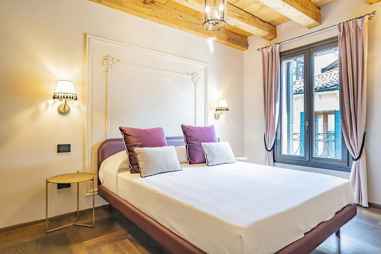 Corte Rubbi 8 Luxury Two-Bedroom Apartment -Dimora Italia - Venice